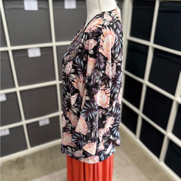 H&M Divided Tropical Floral Botanical Kimono Cardigan - Picture 3 of 10